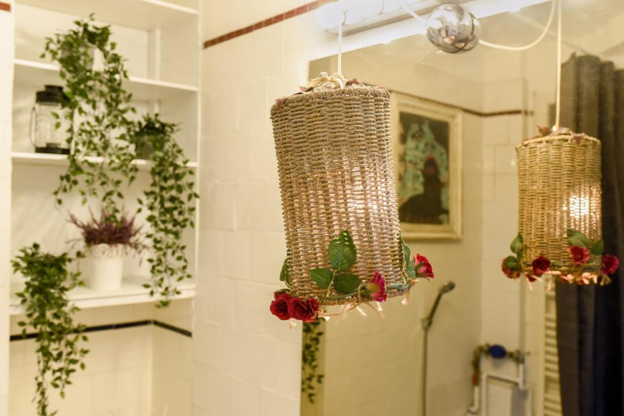 In Style: 1br With Vintage Touches And Balcony * Bucharest