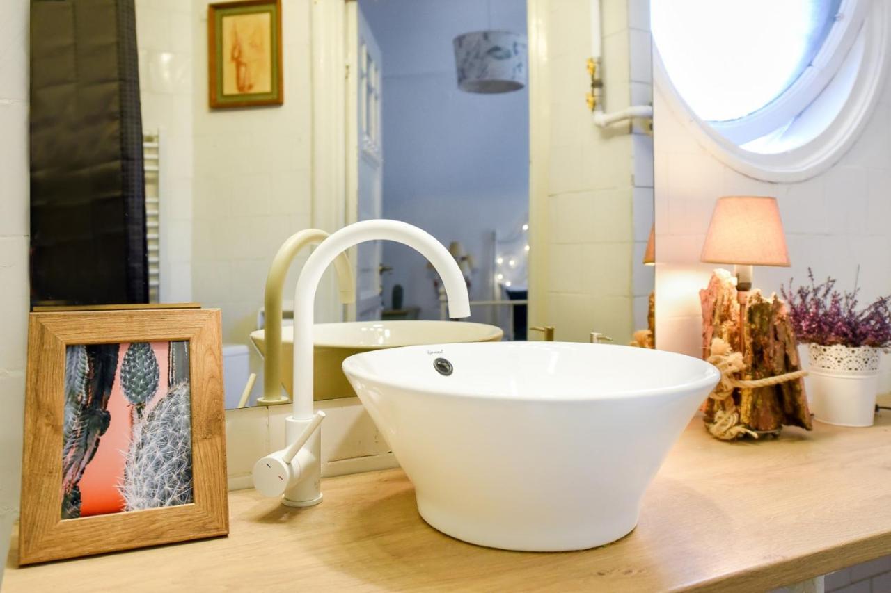In Style: 1br With Vintage Touches And Balcony Apartment Bucharest