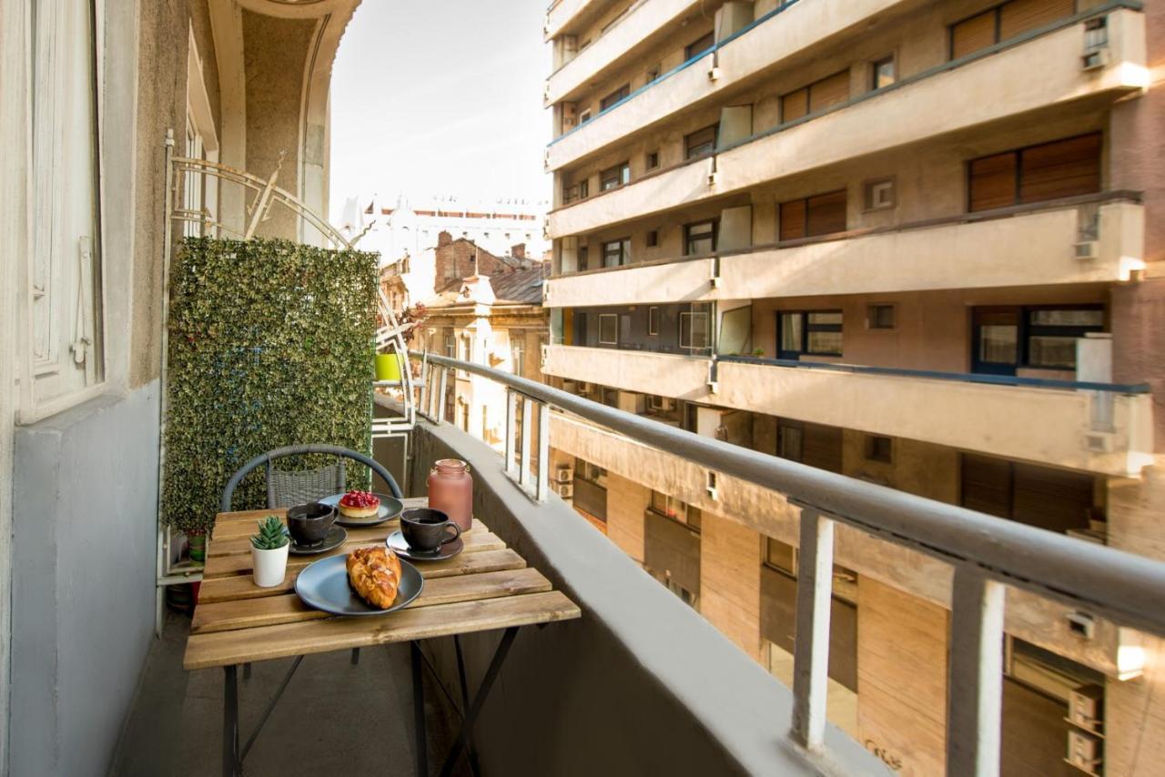 In Style: 1br With Vintage Touches And Balcony Apartment *
