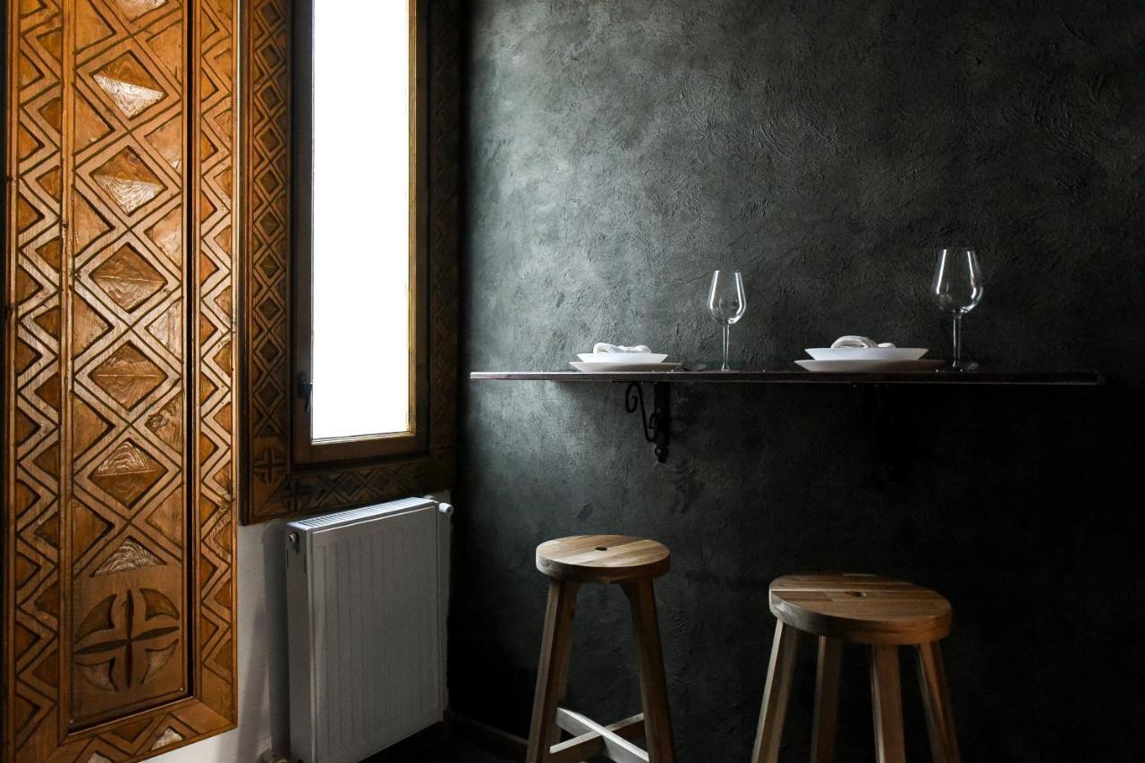 Apartment Brancovenian Elegance & Modern Comfort - Stunning 3br Near Cismigiu