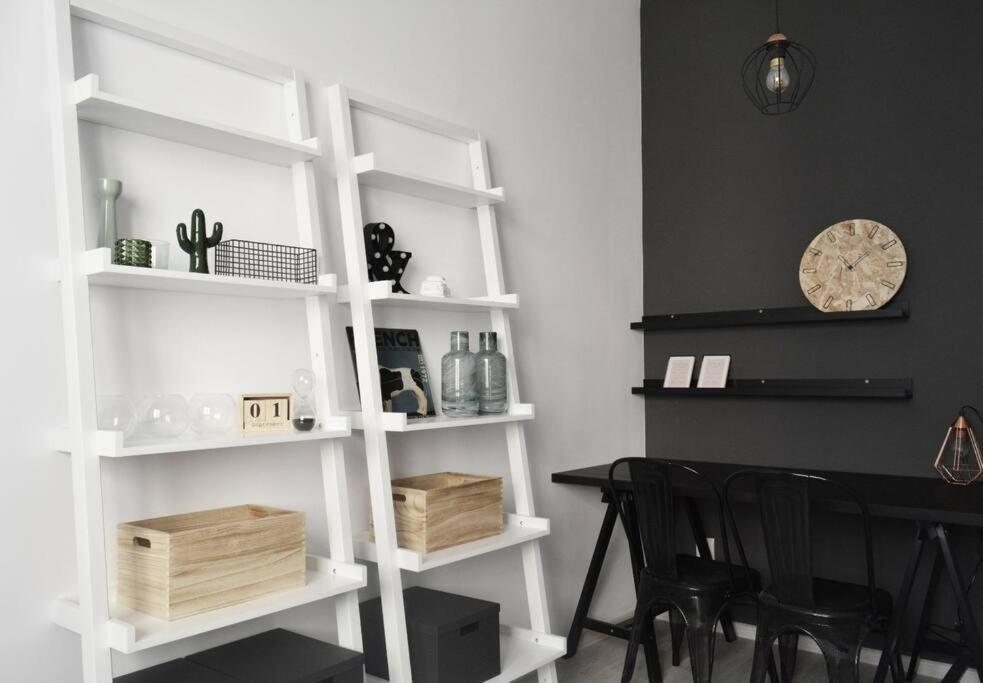 Apartment 2 Bdr / Cozy Ap Near Old Town Bucharest