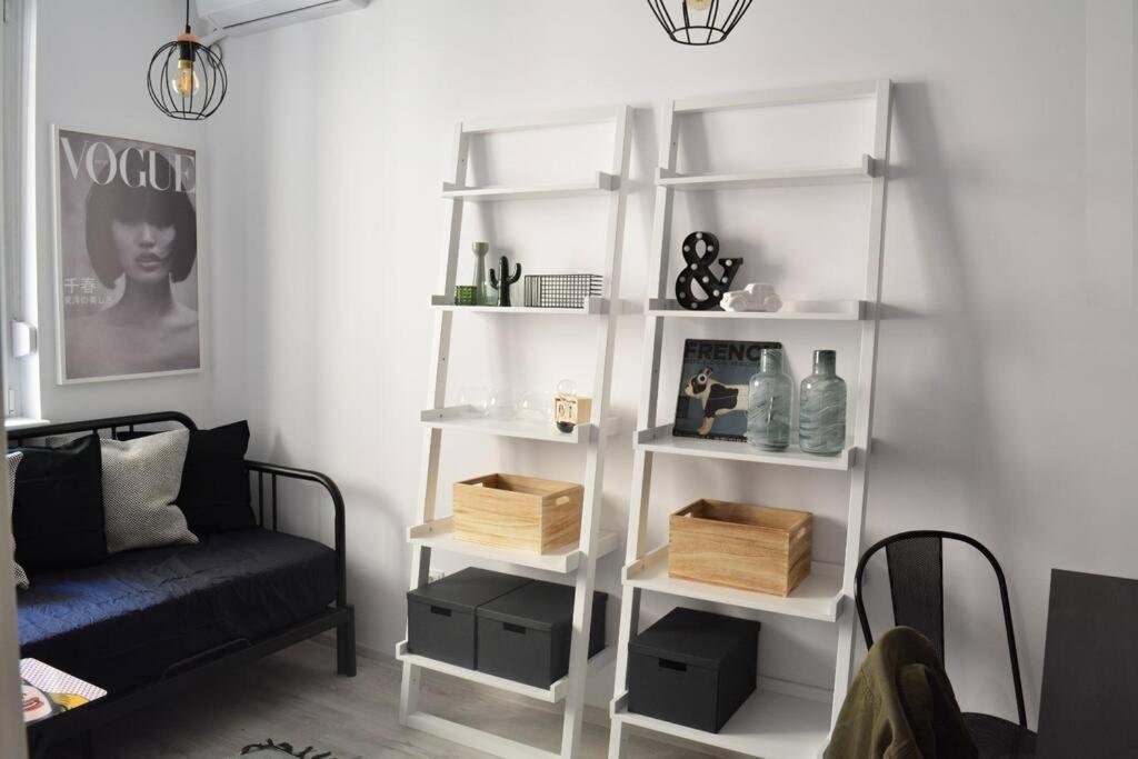 2 Bdr / Cozy Ap Near Old Town Bucharest