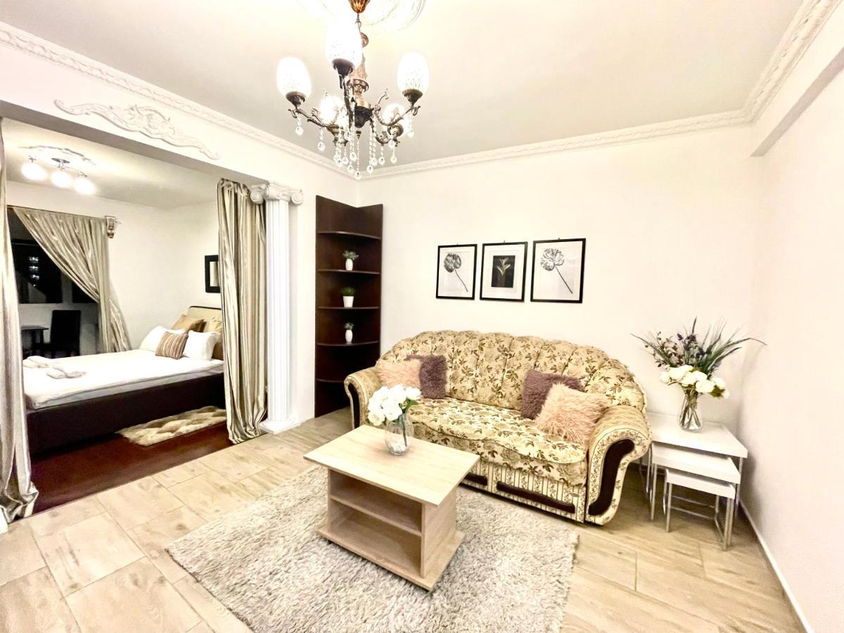 Baroq Central City Apartment Apartamento Bucareste