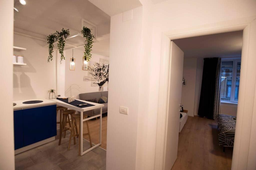 Blue Sky Center Apartment Bucharest
