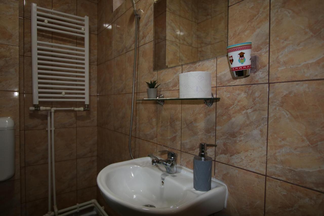 Duo Caffe Baneasa Bed & Breakfast 2*