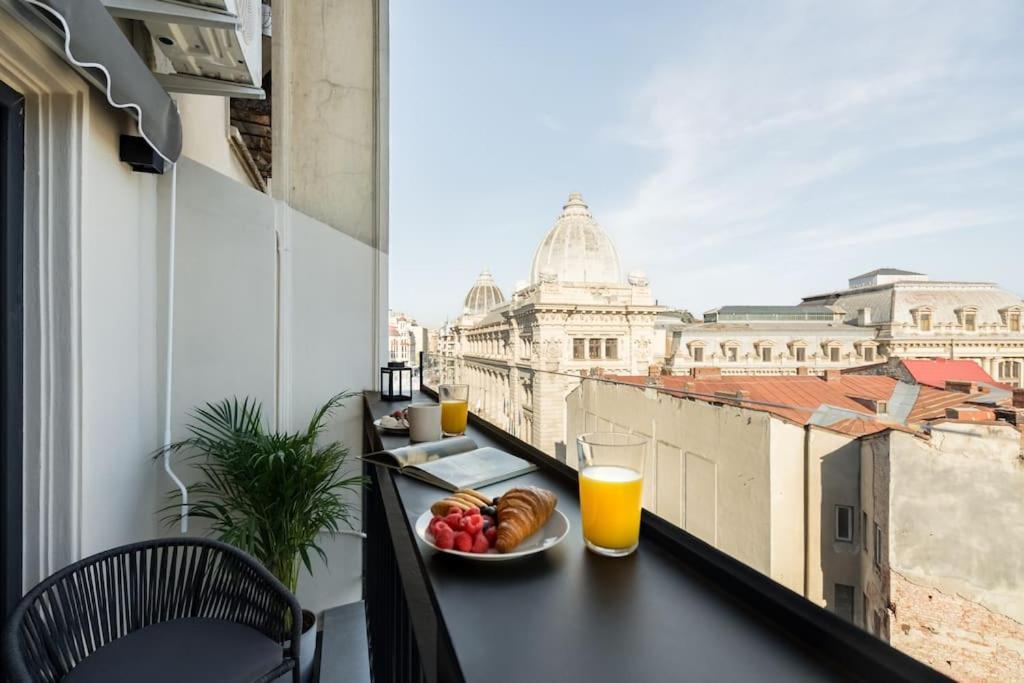 Stunning Views Luxury Apartment Bucharest
