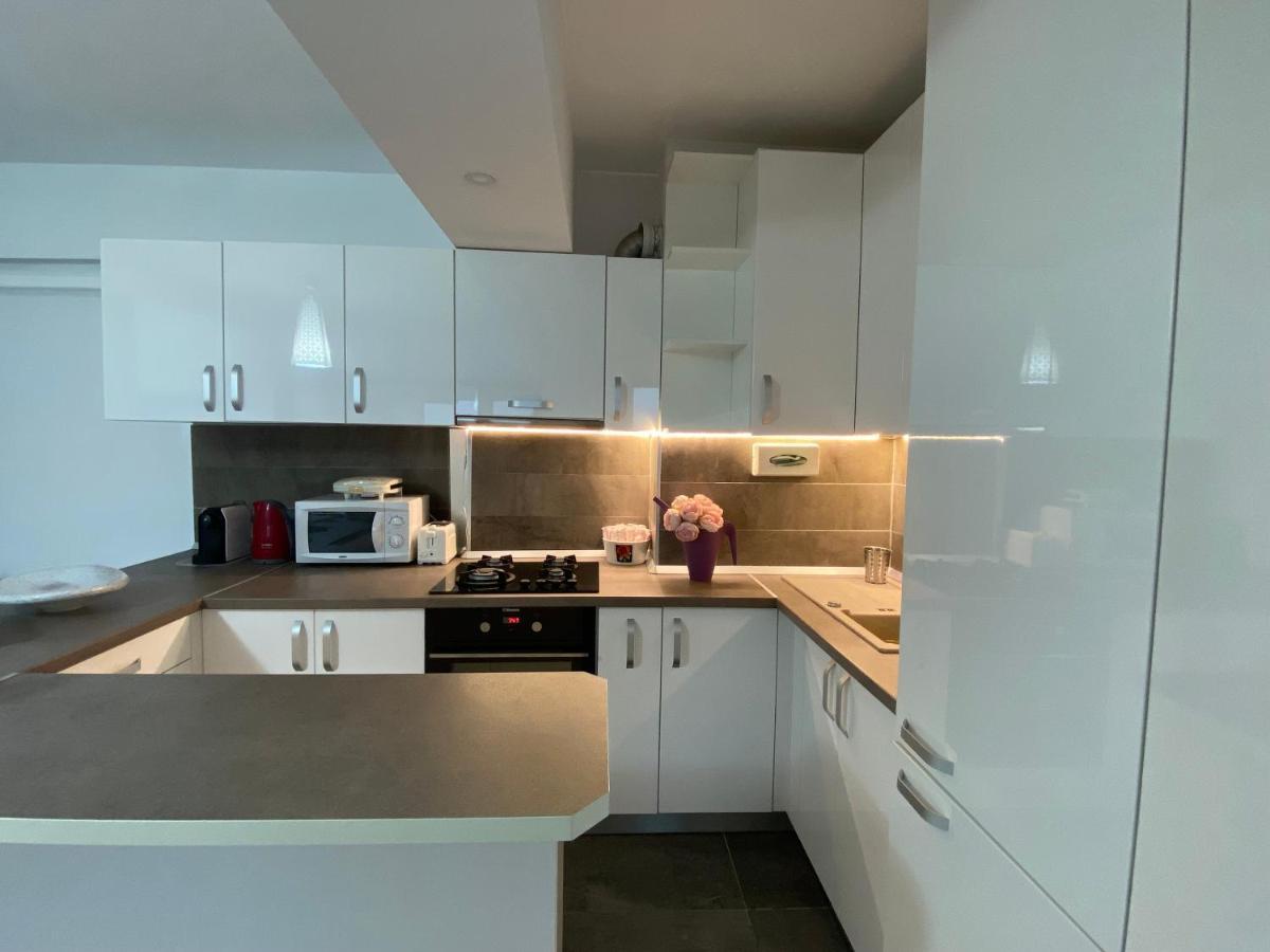 House - *