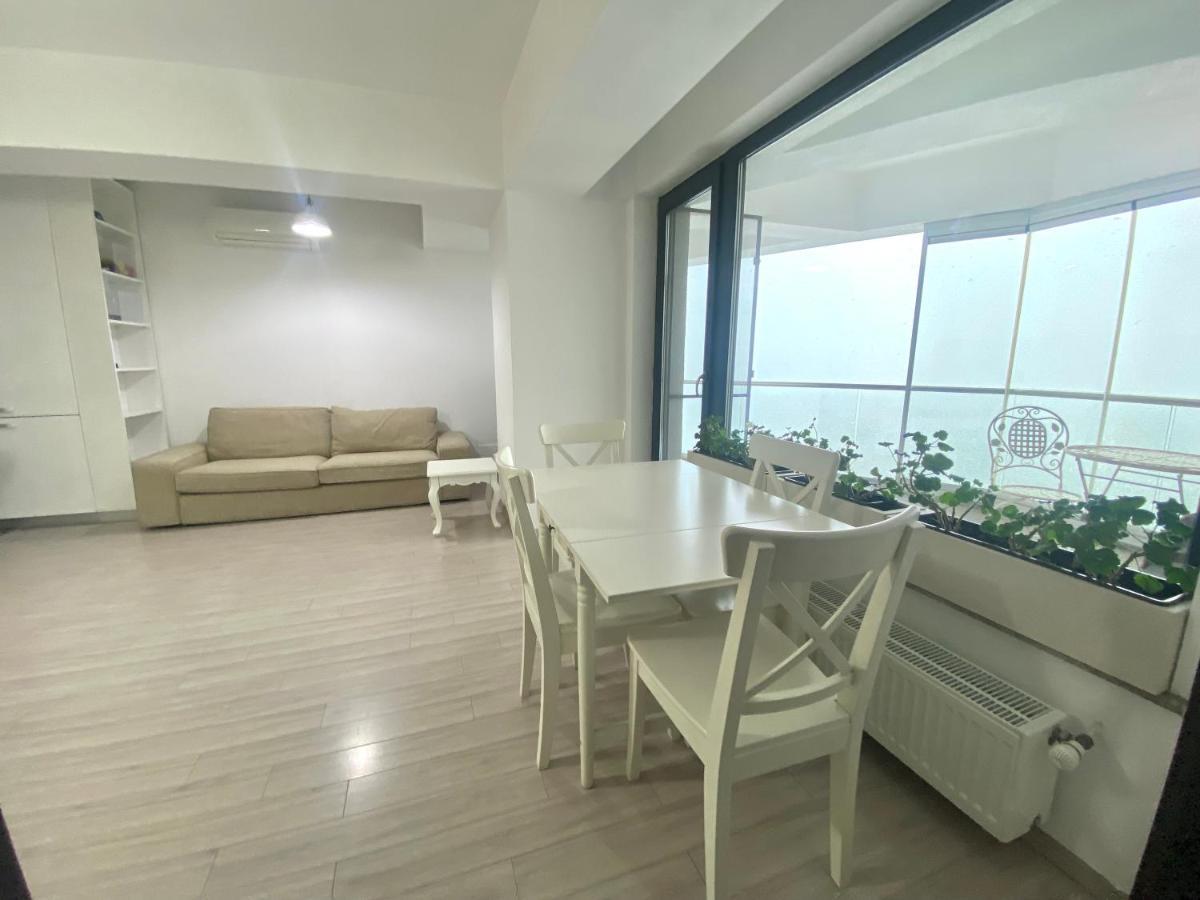 House - Apartamento Bucareste