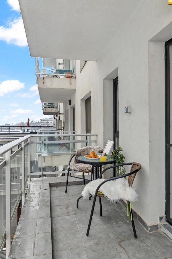 Living In Color - Modern Getaway Apartament *