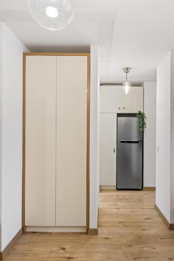 Apartament Living In Color - Modern Getaway Bucureşti