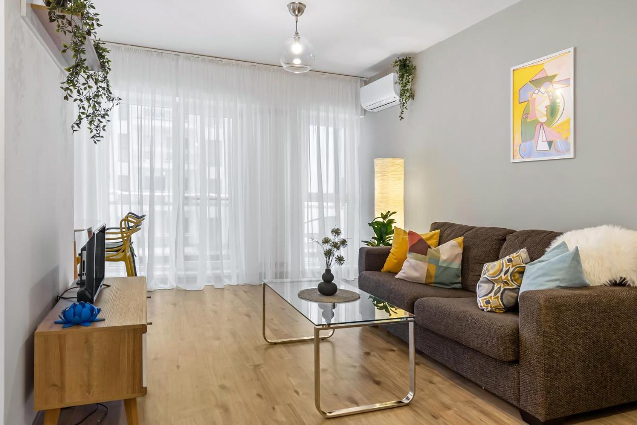 Apartament Living In Color - Modern Getaway *