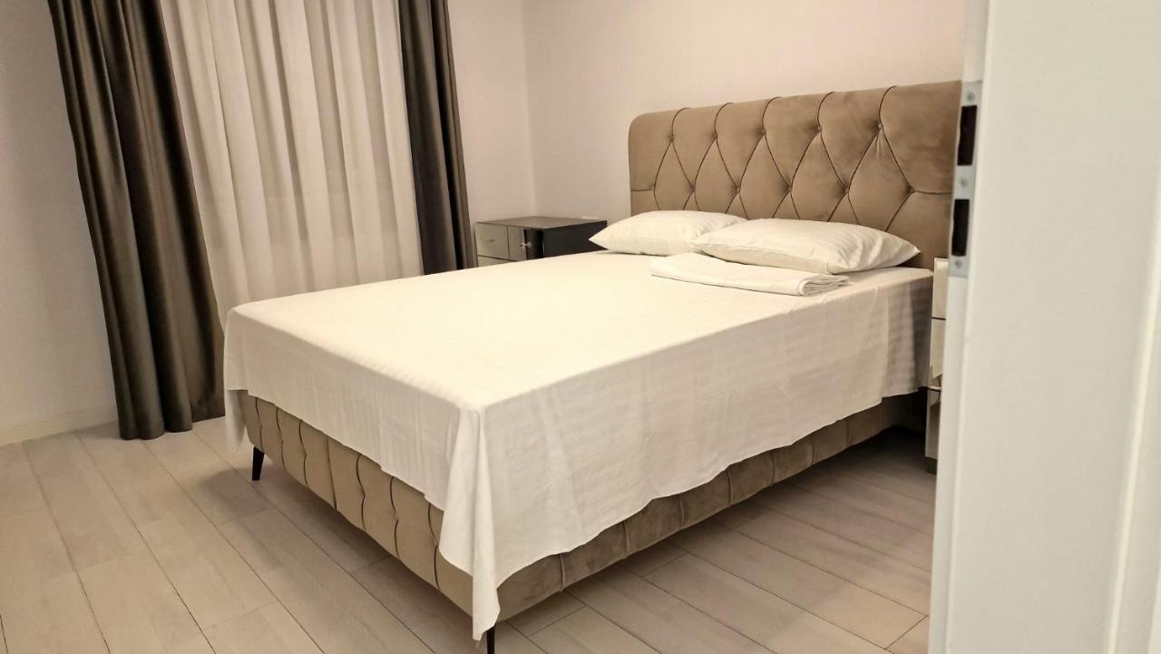 Regie Rezidence Apartment *