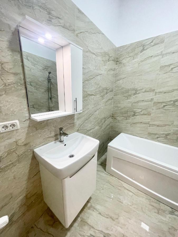 Adress P4 Apartamento Bucareste