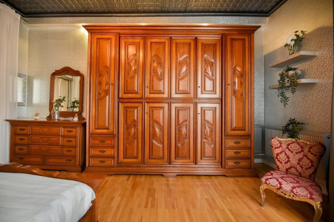 Apartment Ultracentral 2br With Balcony & Unique Design Bucharest