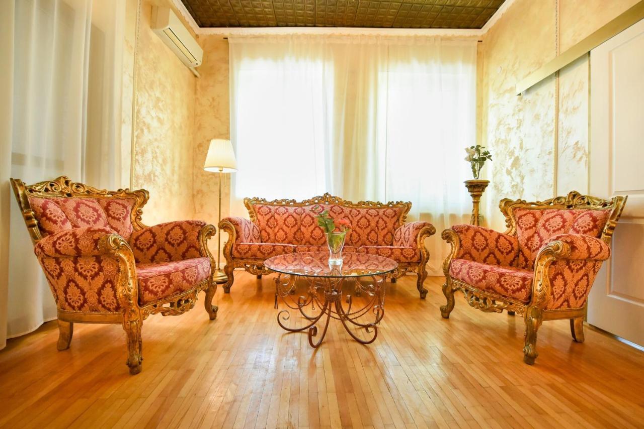 Apartment Ultracentral 2br With Balcony & Unique Design Bucharest