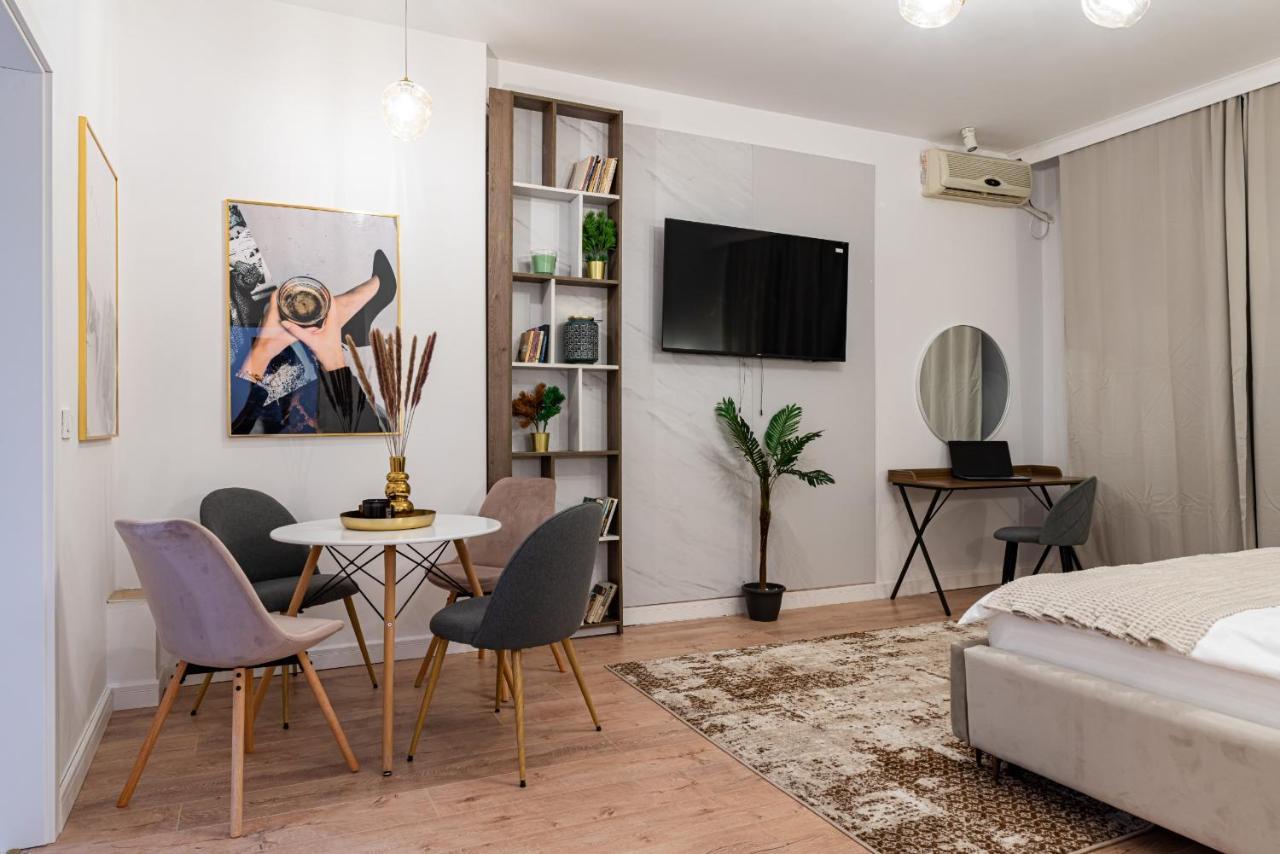 Chic Living In The Heart Of Bucharest: Piata Natiunilor Unite Bucharest
