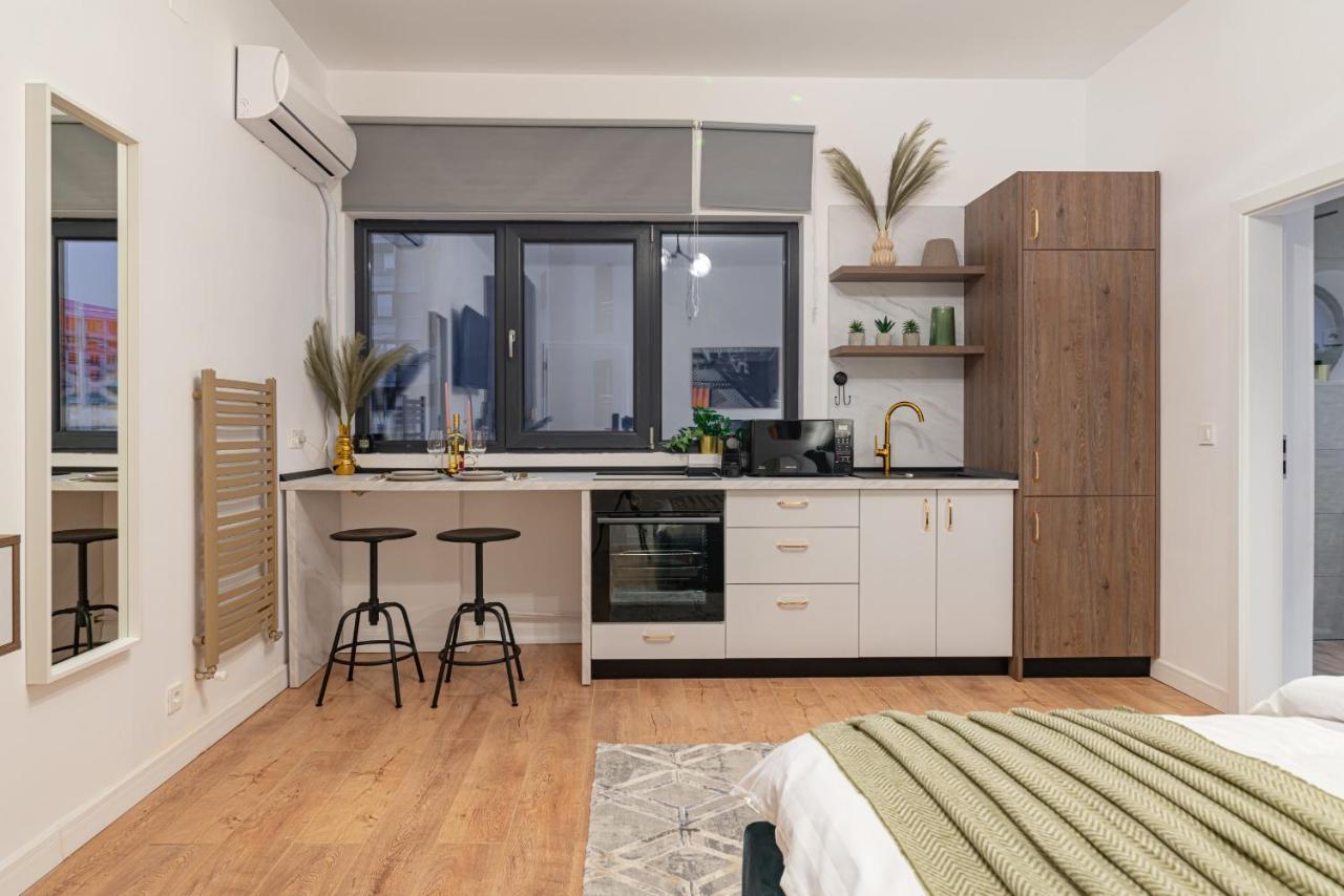 Apartment Chic Living In The Heart Of Bucharest: Piata Natiunilor Unite