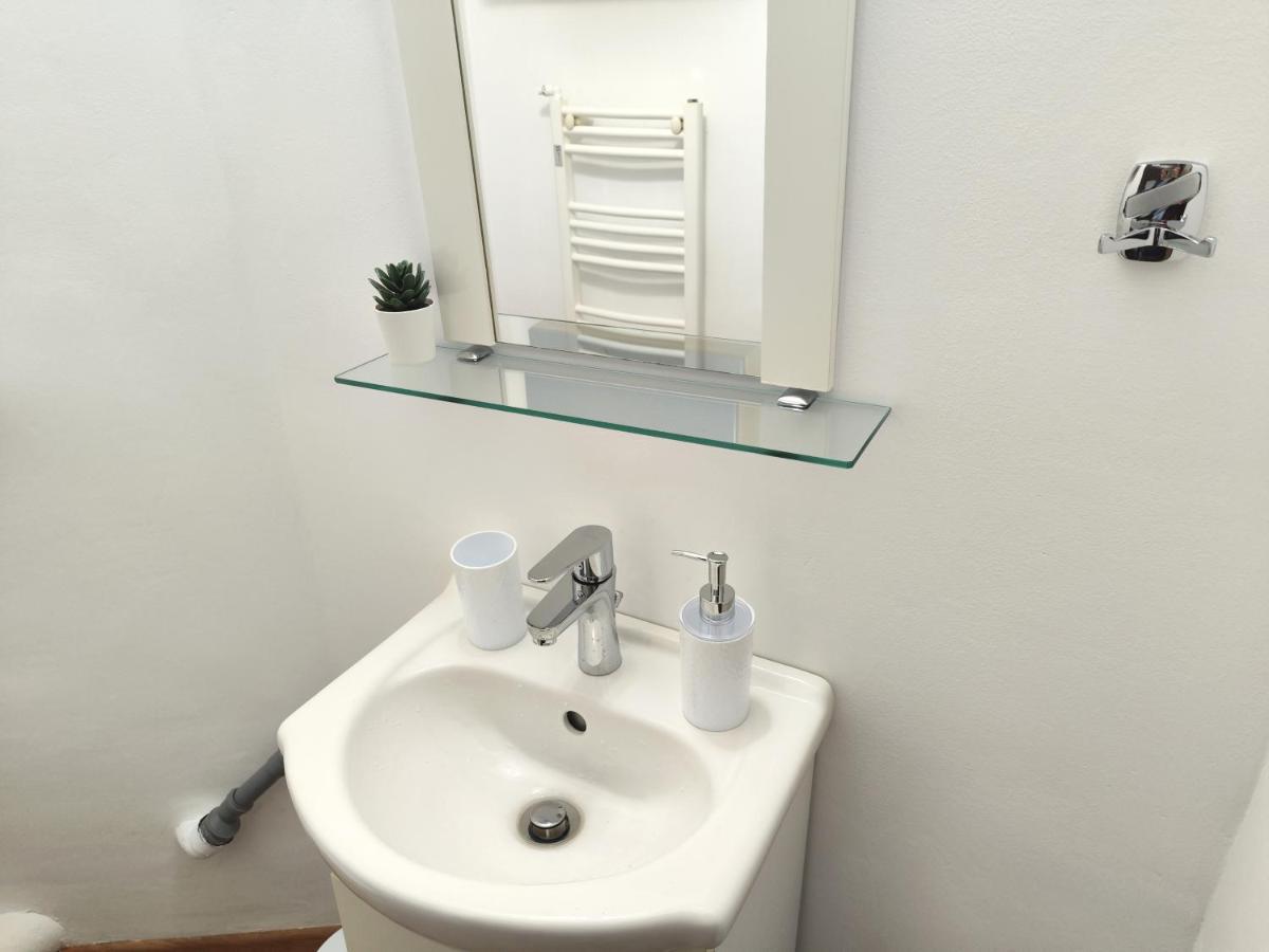 Platinum - Cu 3 Camere, 2 Dormitoare, 2 Bai, Bucatarie Complet Utilata, 2 Balcoane
