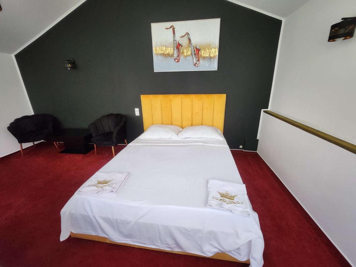 Karma Caffe&rooms Aparthotel *