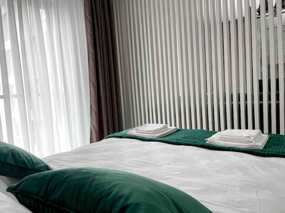 Apartamento Glamorous 1br W/free Parking Bucareste