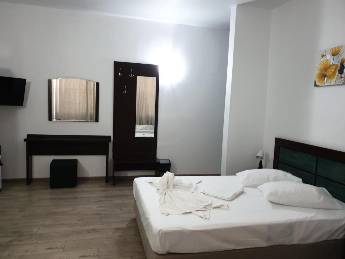Hotel Sir Lujerului 2*