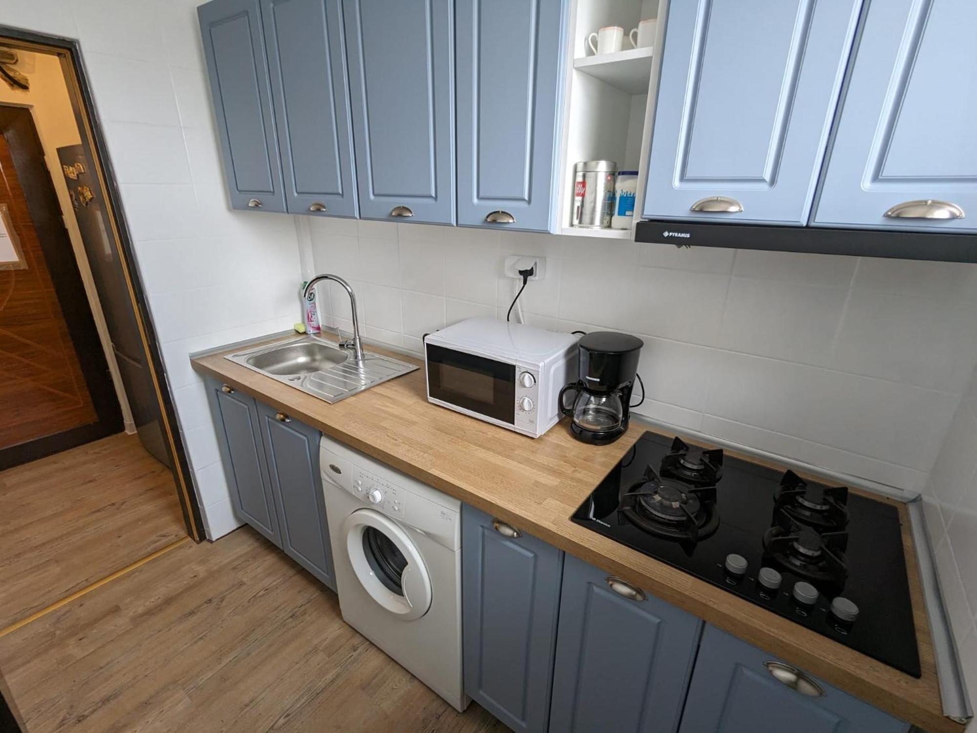 Old Town Apartment *
