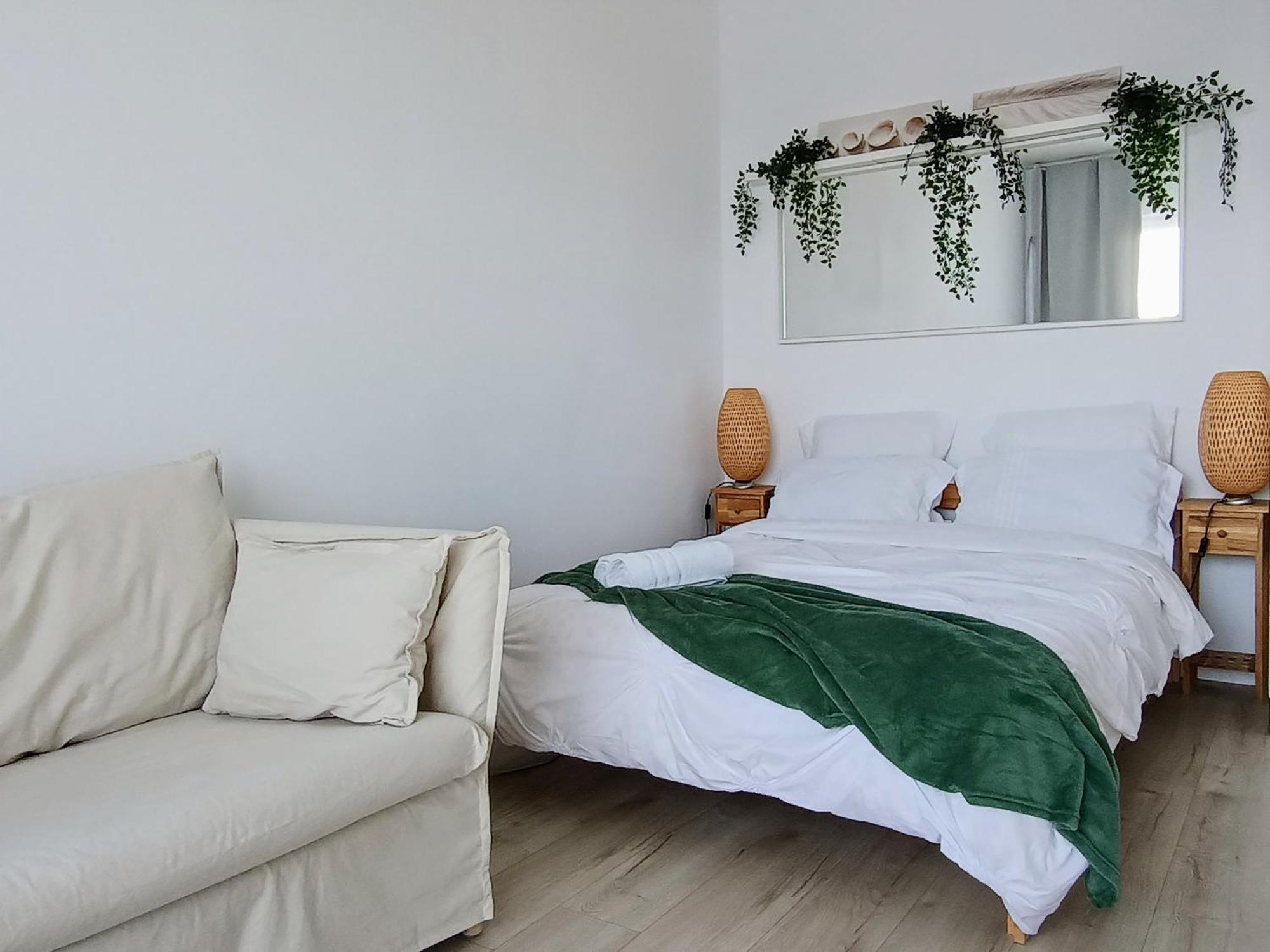 Feel Blue Sky - Politehnica Apartment Bucharest