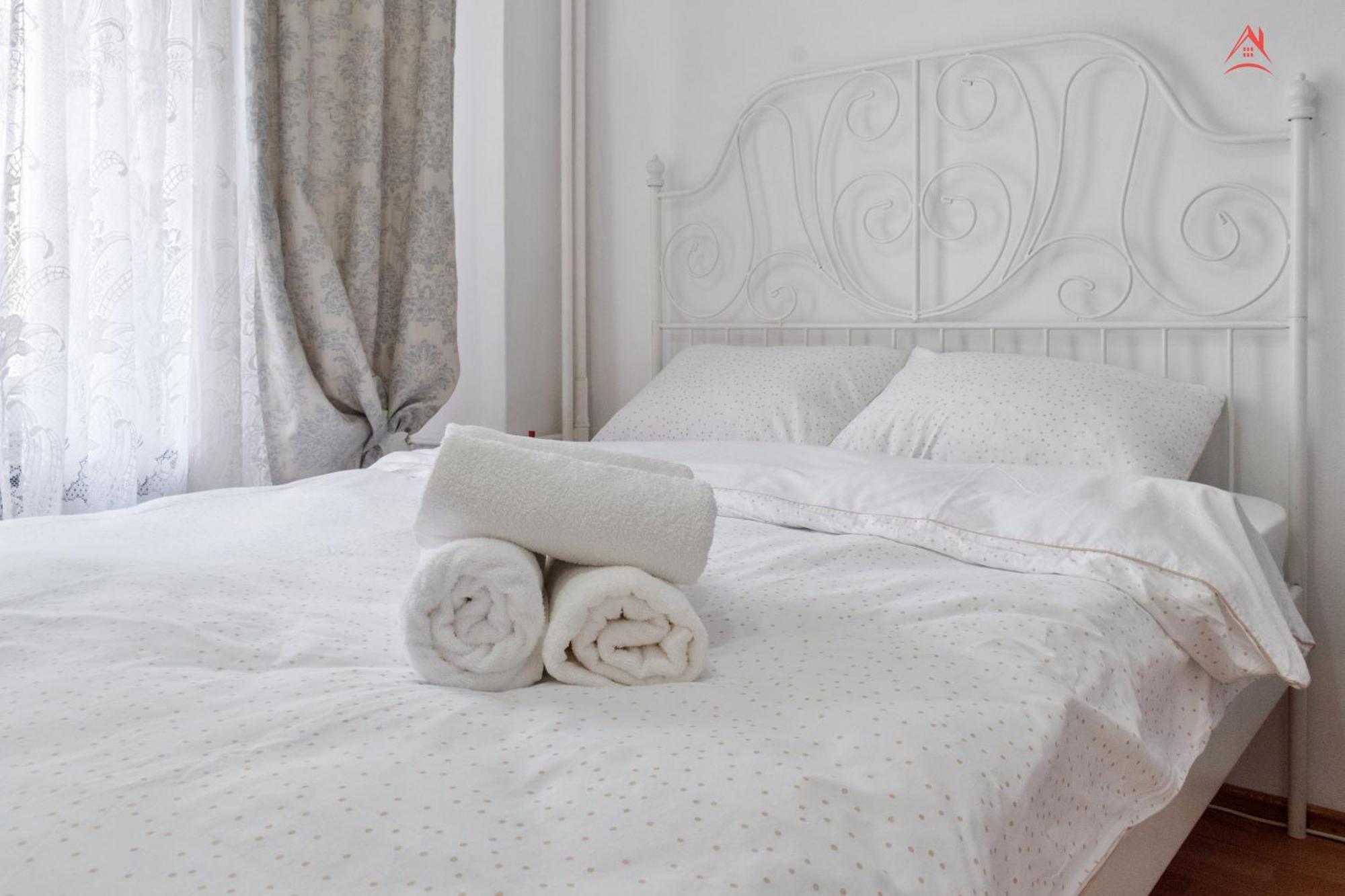 Unirii Square 2 Bedrooms Apartament Bucureşti