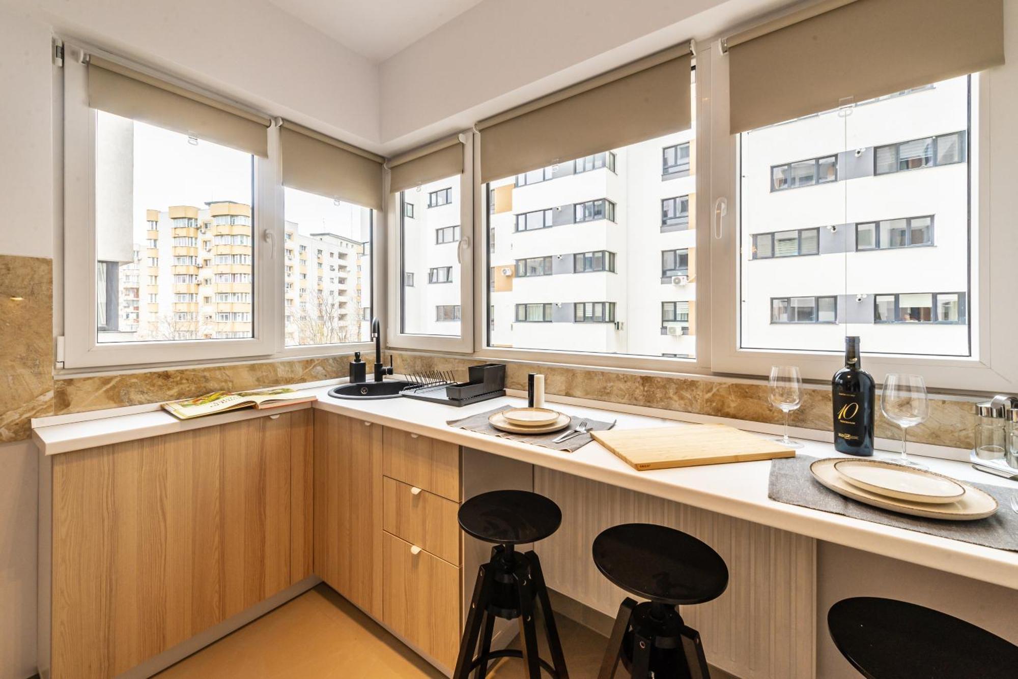 Apartment 212, B4 *
