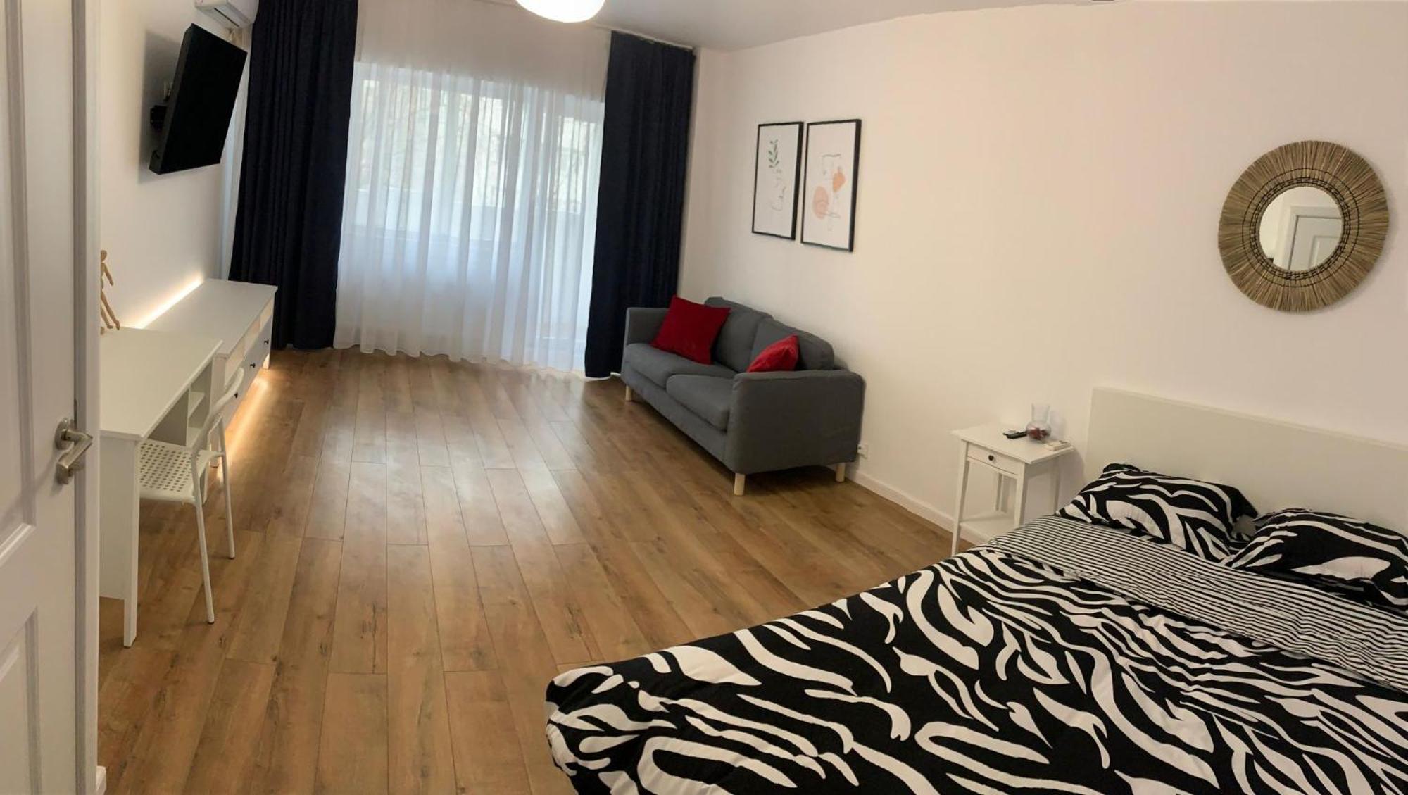 Apartment Deluxe *