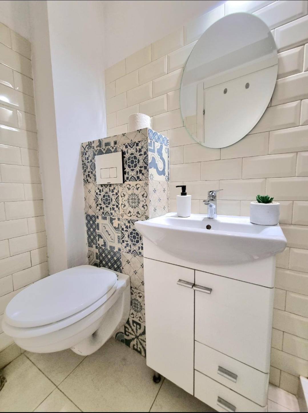 Apartment Exer I