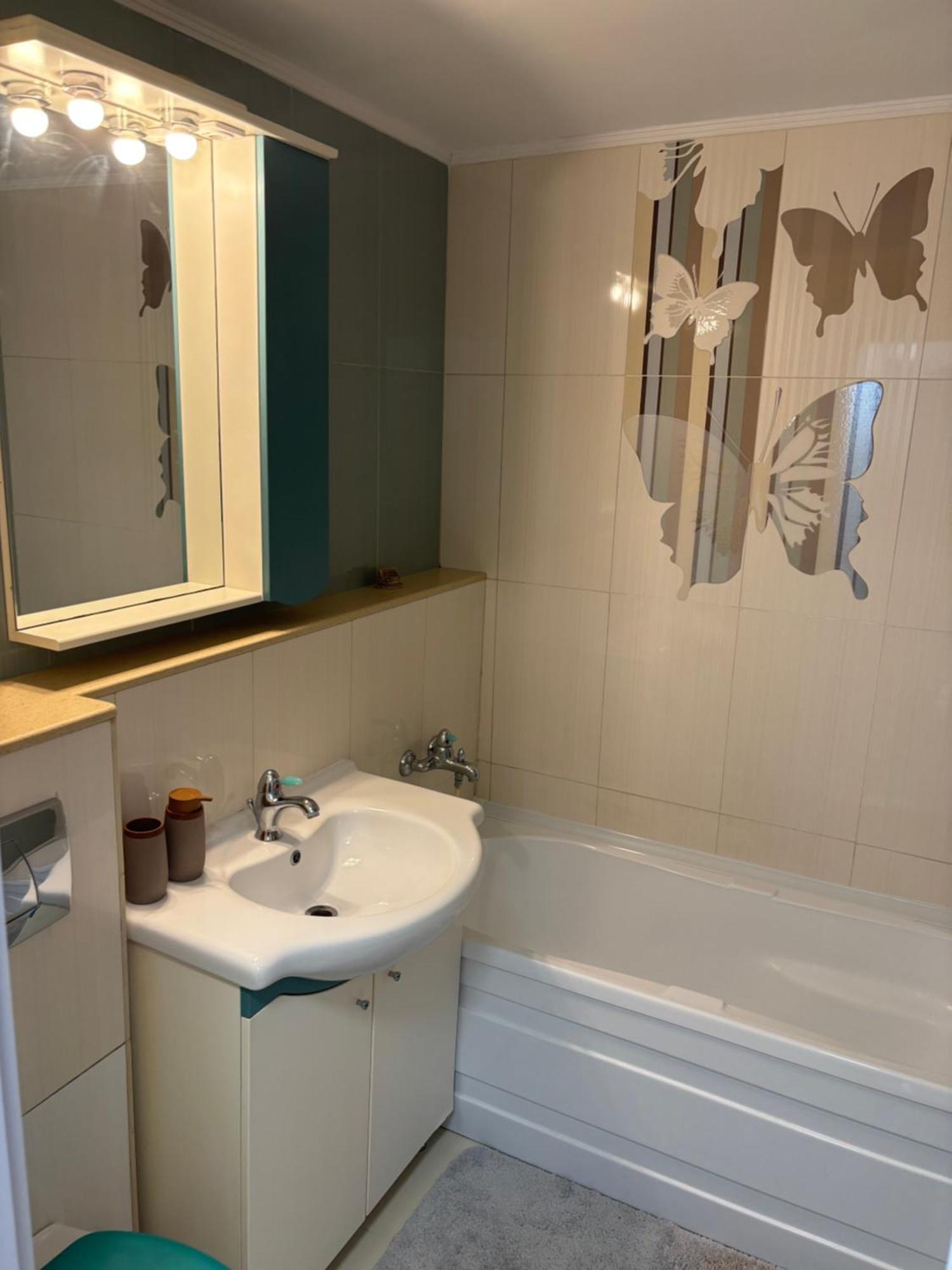 3 Decomandat Apartment
