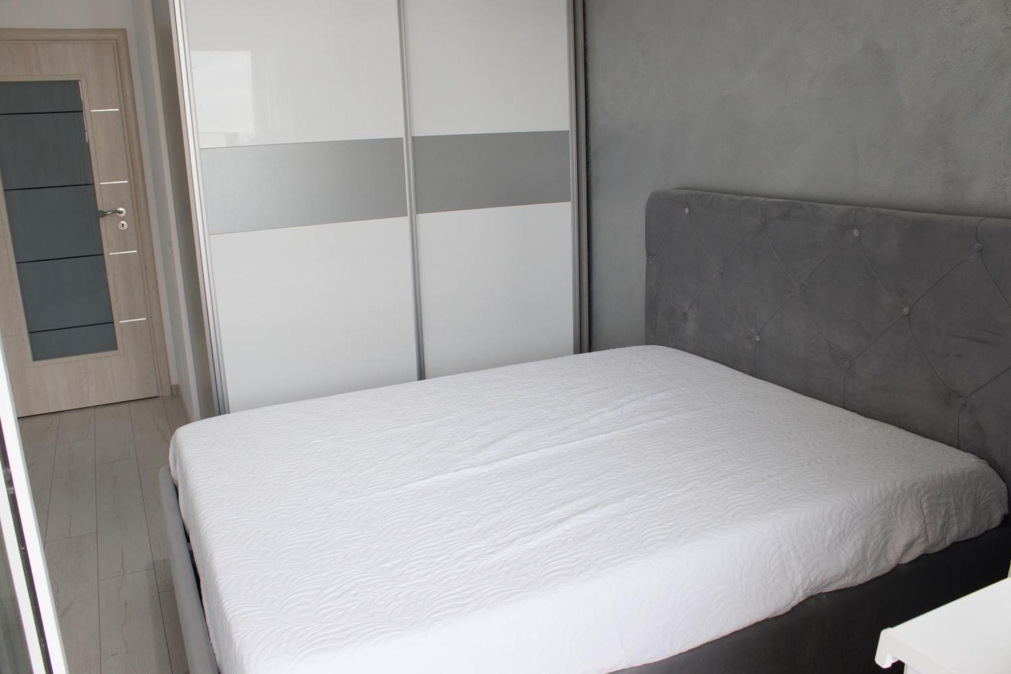 Eleganta Si Comoditate Apartment *