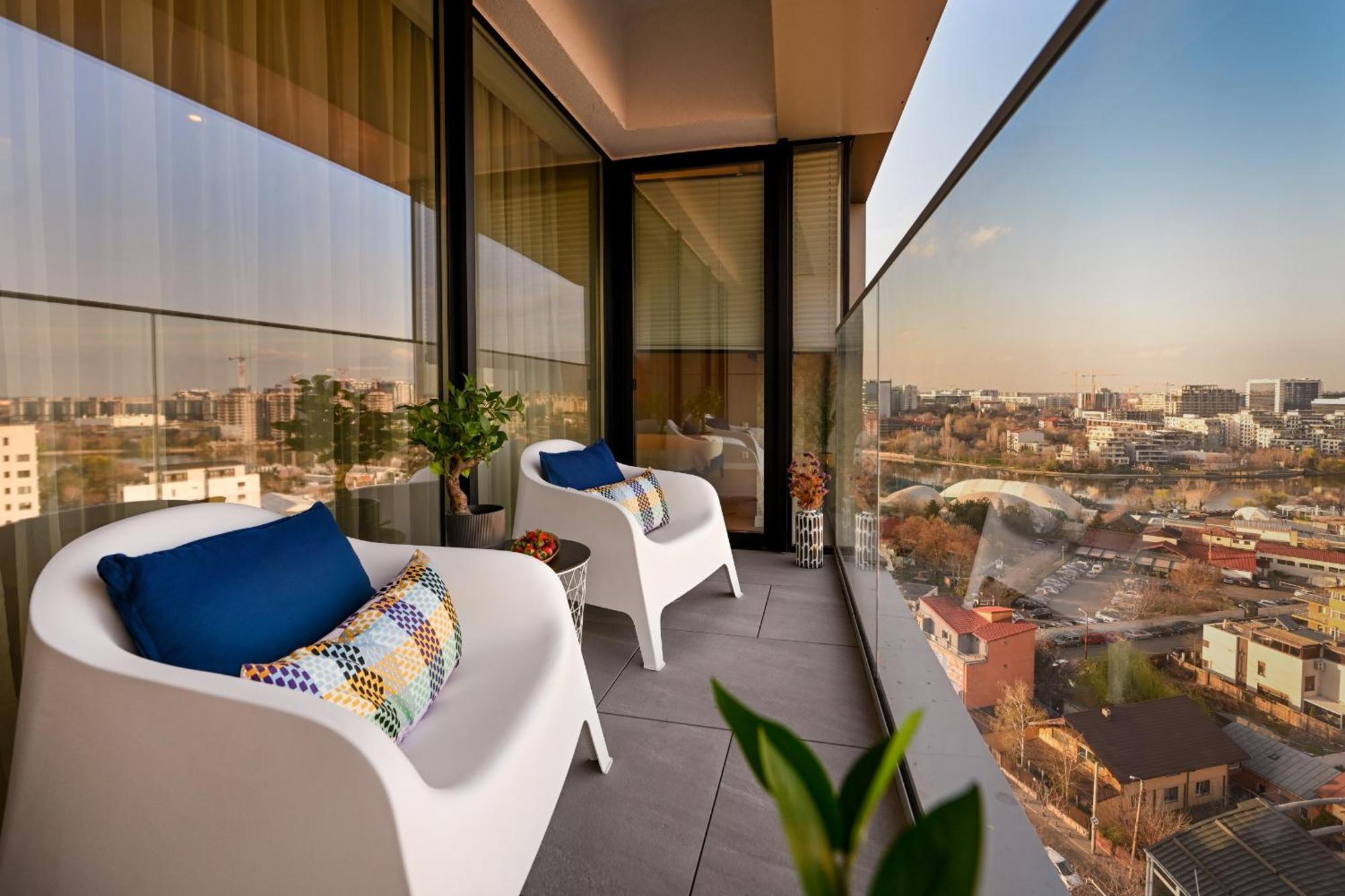 One Verdi Park Exclusive - Panoramic View & Private Parking Apartment