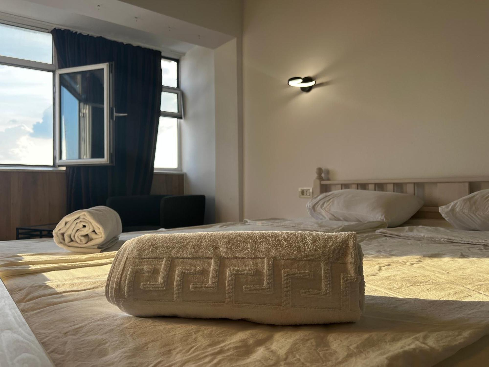 Calea Victoriei Sunset View Apartment Bucharest