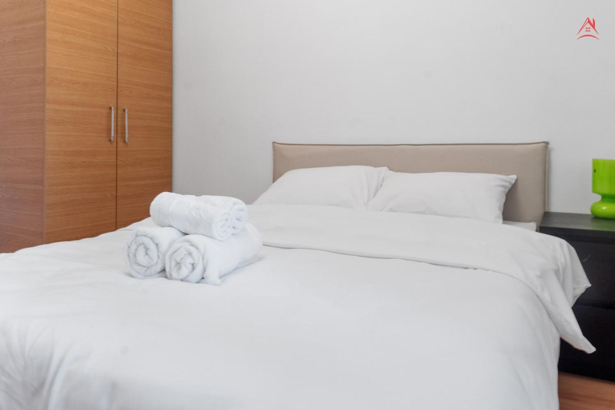 Apartament Unirii Square 2 Bedrooms *