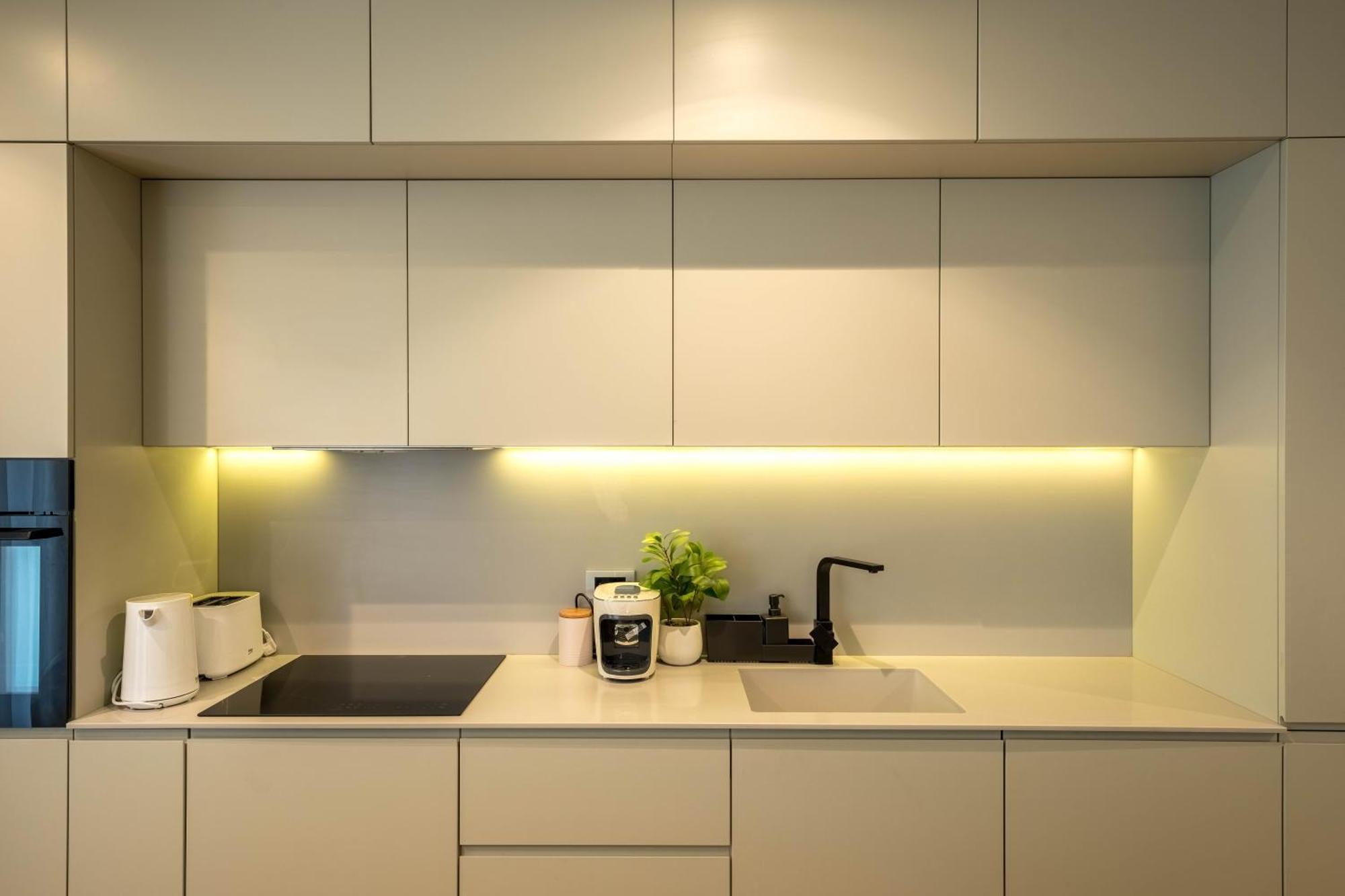 Sphere - High-end 1br Getaway Near Promenada Mall