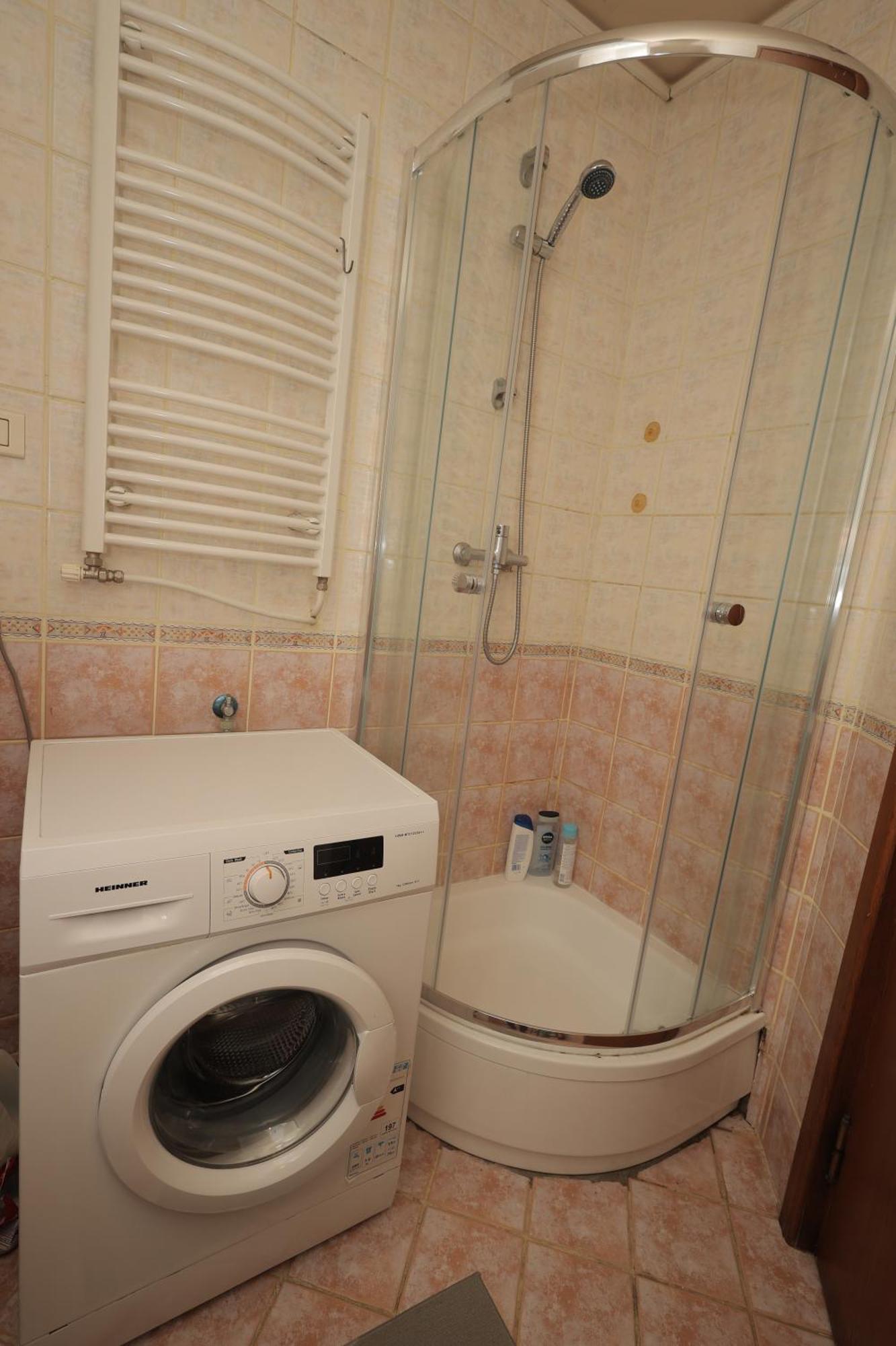 Shared Retro Vintage Luxury Guest house *