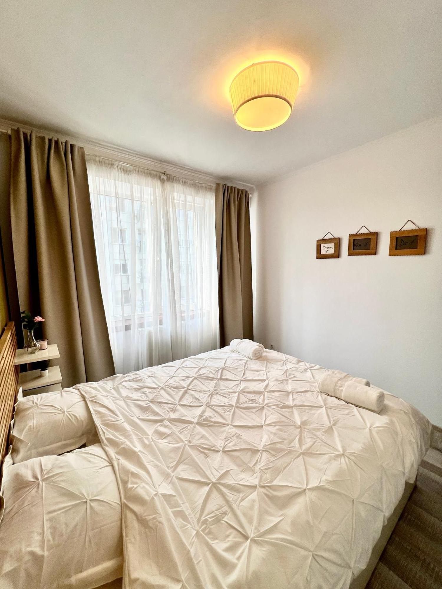 Blossom Nest - 1br With Terrace And Underground Parking Apartment *