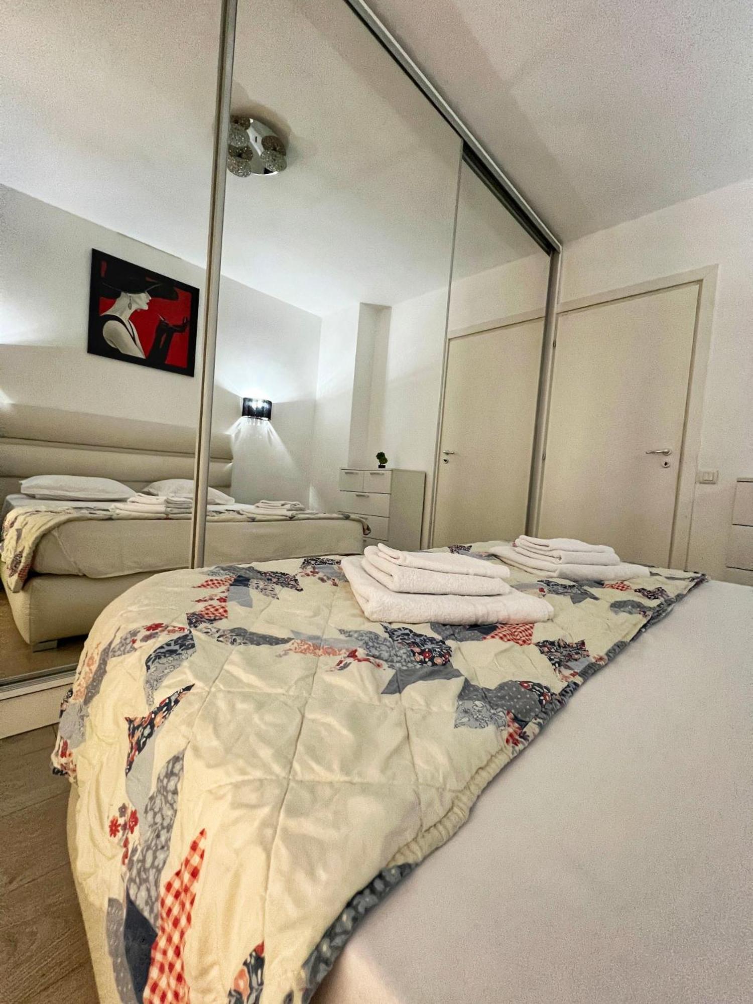 Premium Park Residences 5 Apartamento Bucareste