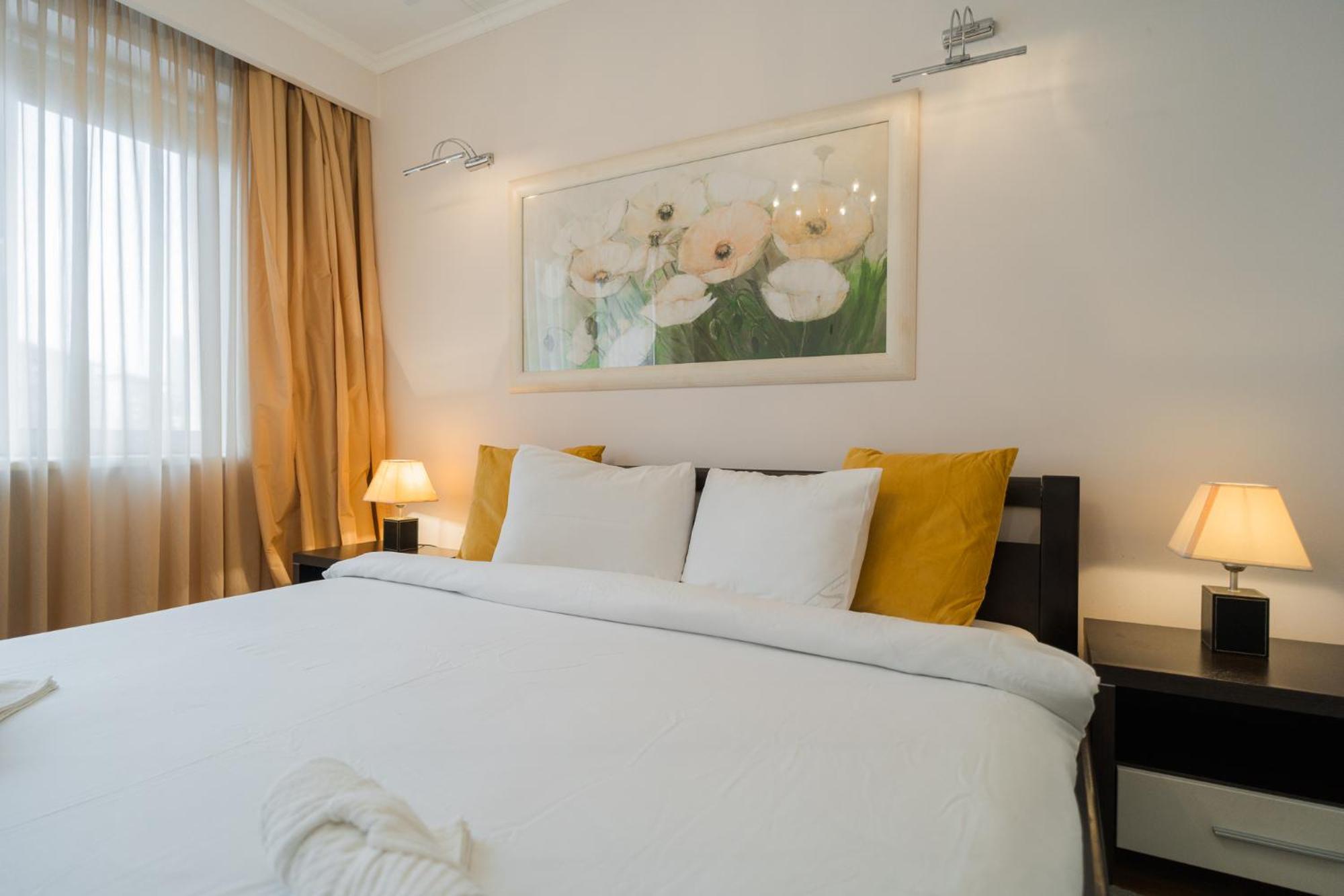 Classic Next To Victoriei Avenue * Bucureşti