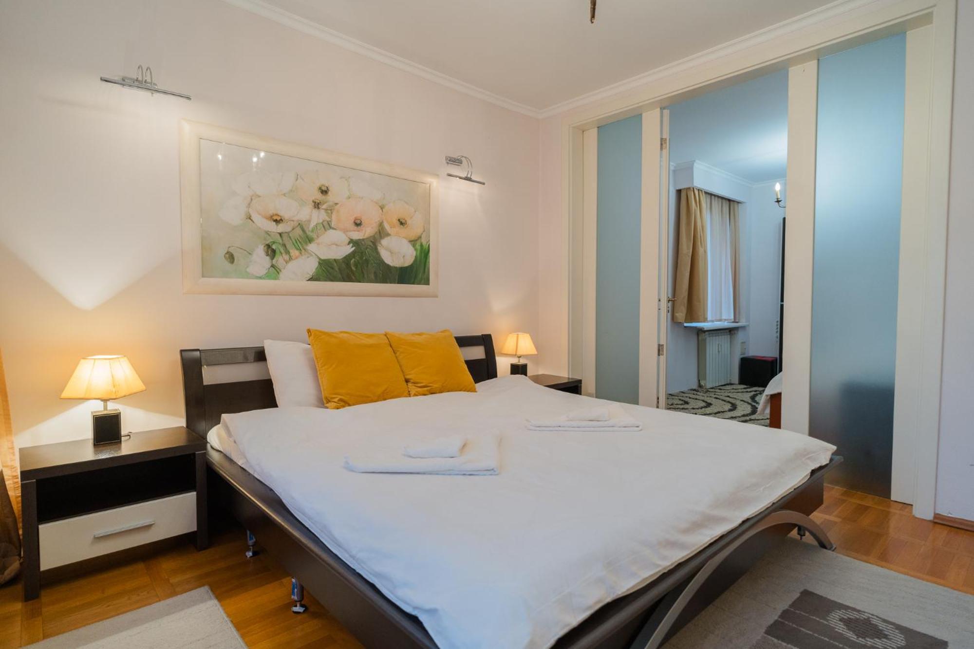 Apartamento Classic Next To Victoriei Avenue *