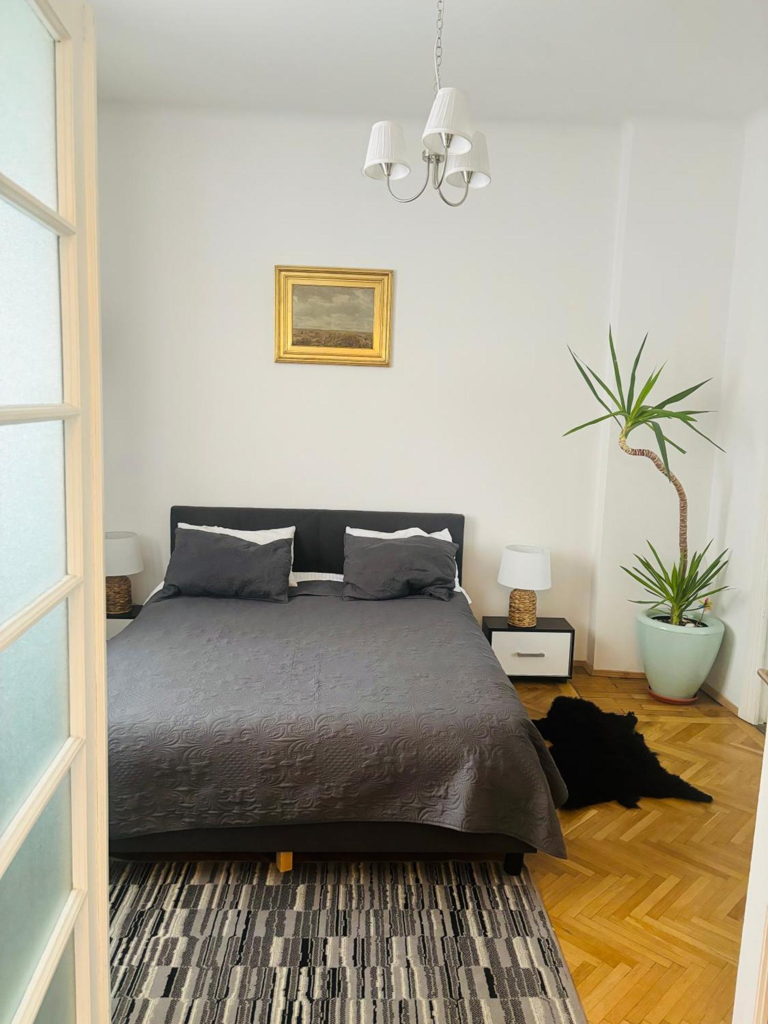 Cozy Near Center Bucareste