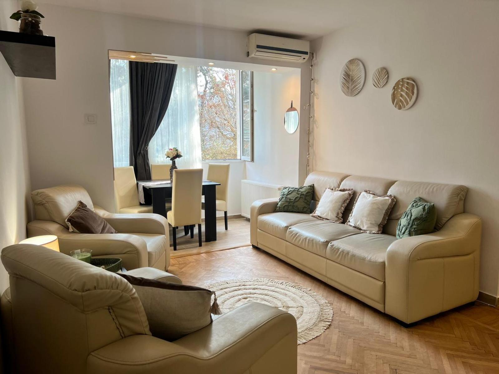 The House In The Park Apartment *