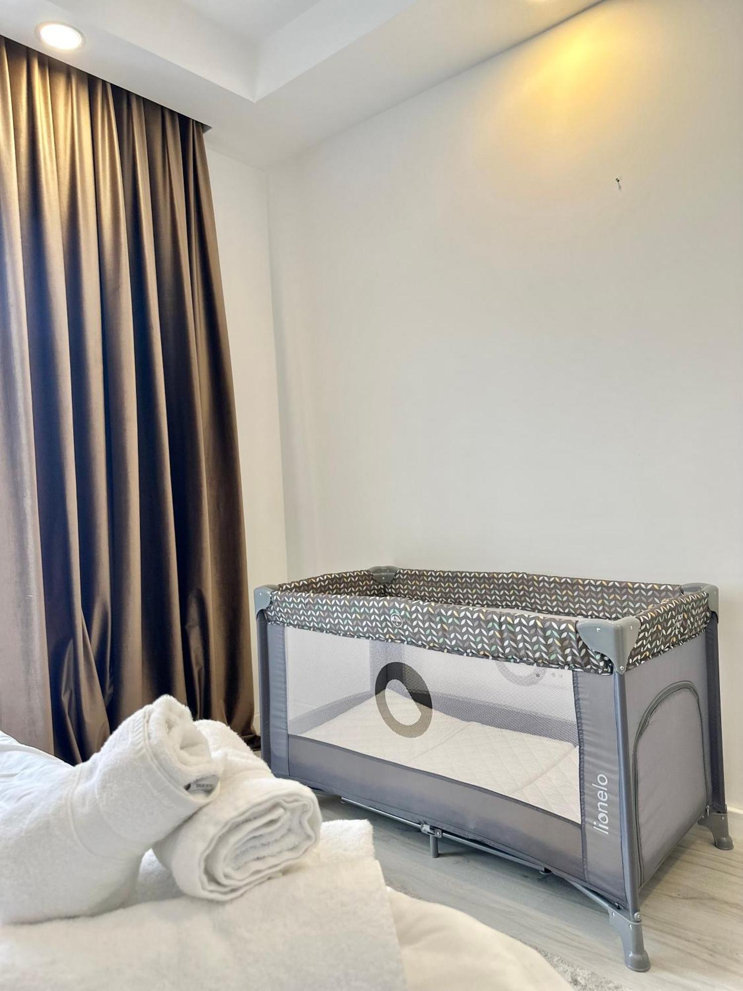 3 A502 Stayinn By Cosmopolis