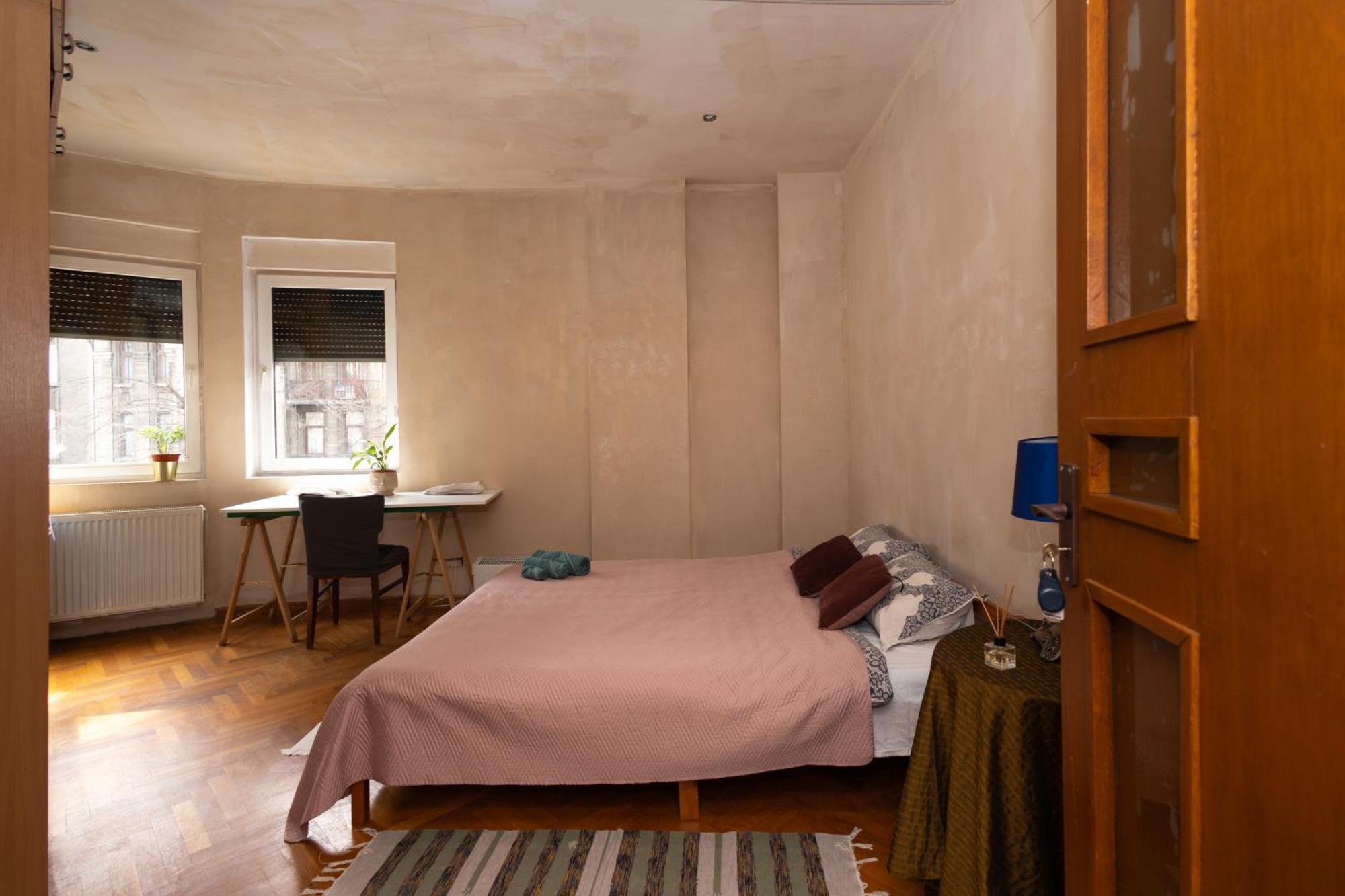 Shared Retro Vintage Luxury Guest house Bucharest