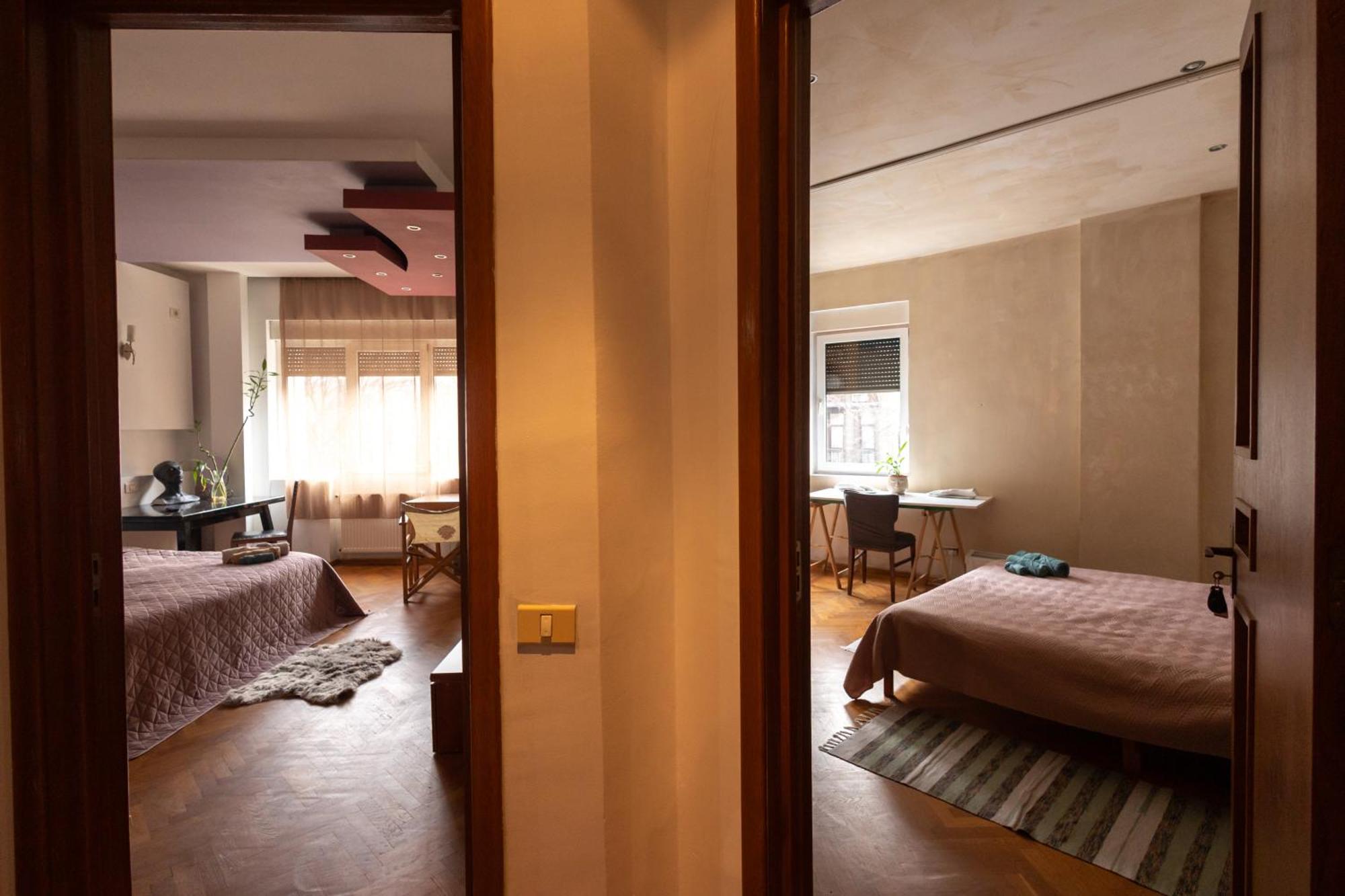 Shared Retro Vintage Luxury Guest house Bucharest