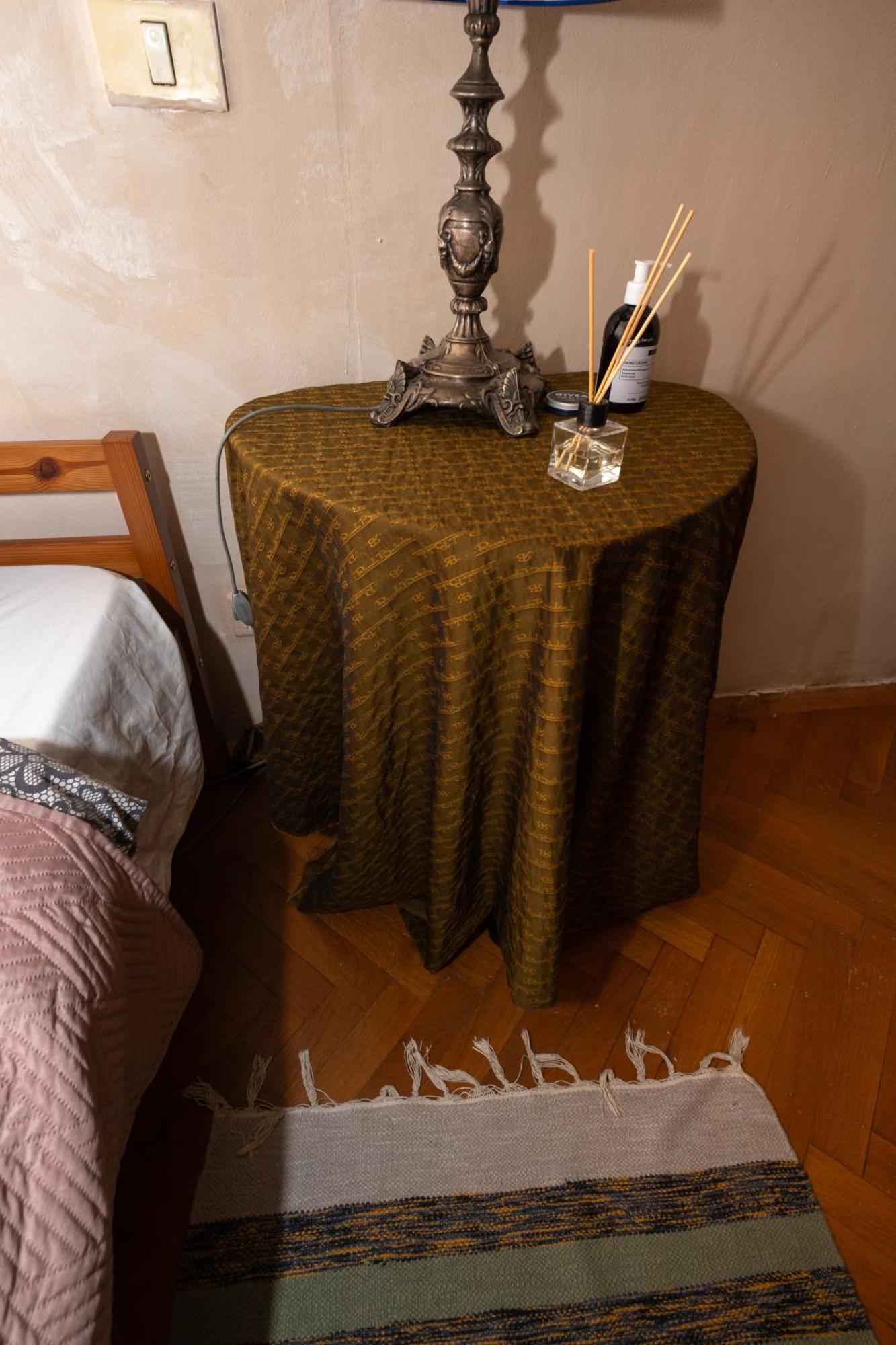 Shared Retro Vintage Luxury