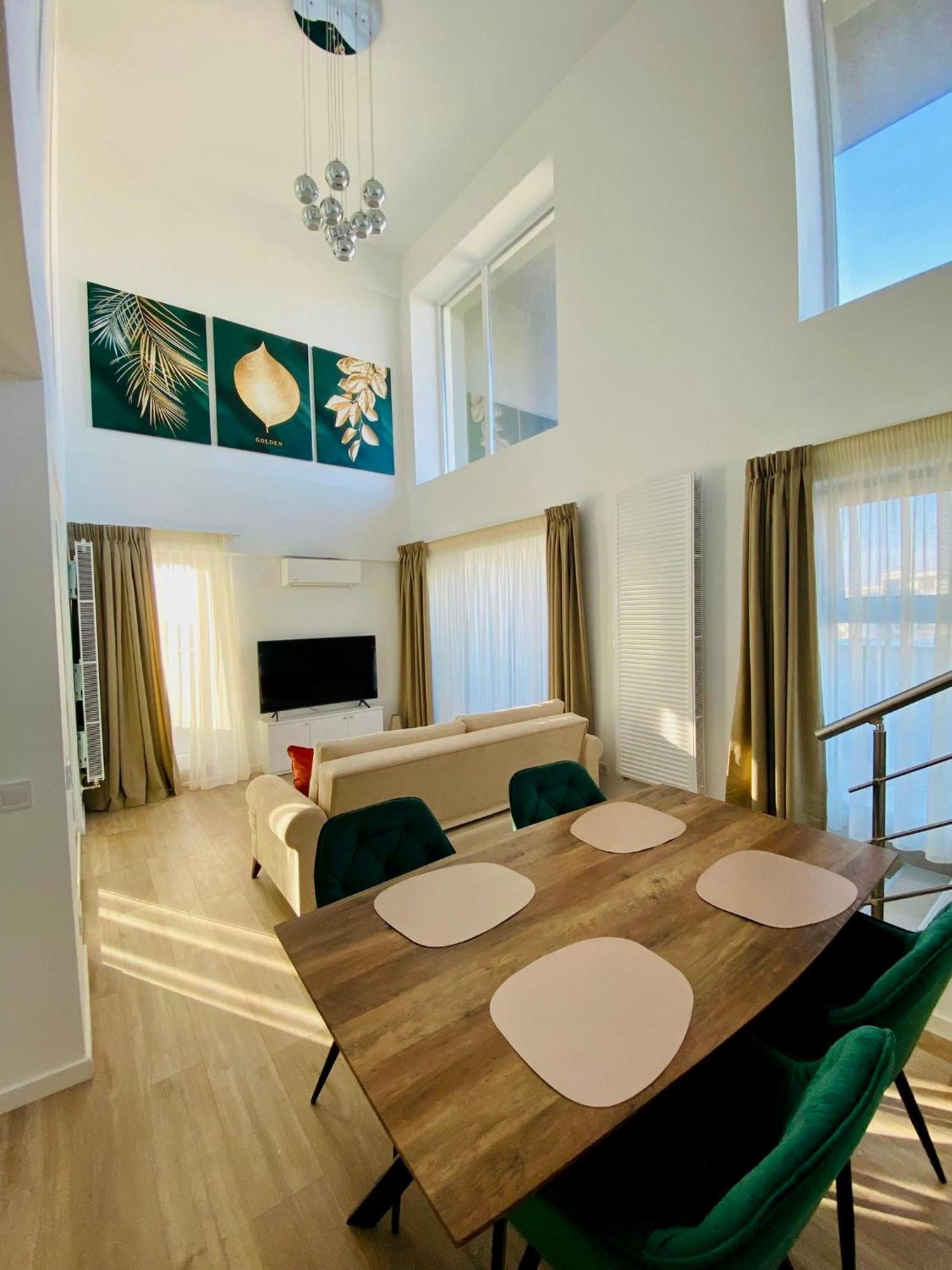 Penthouse View - Granvia Park