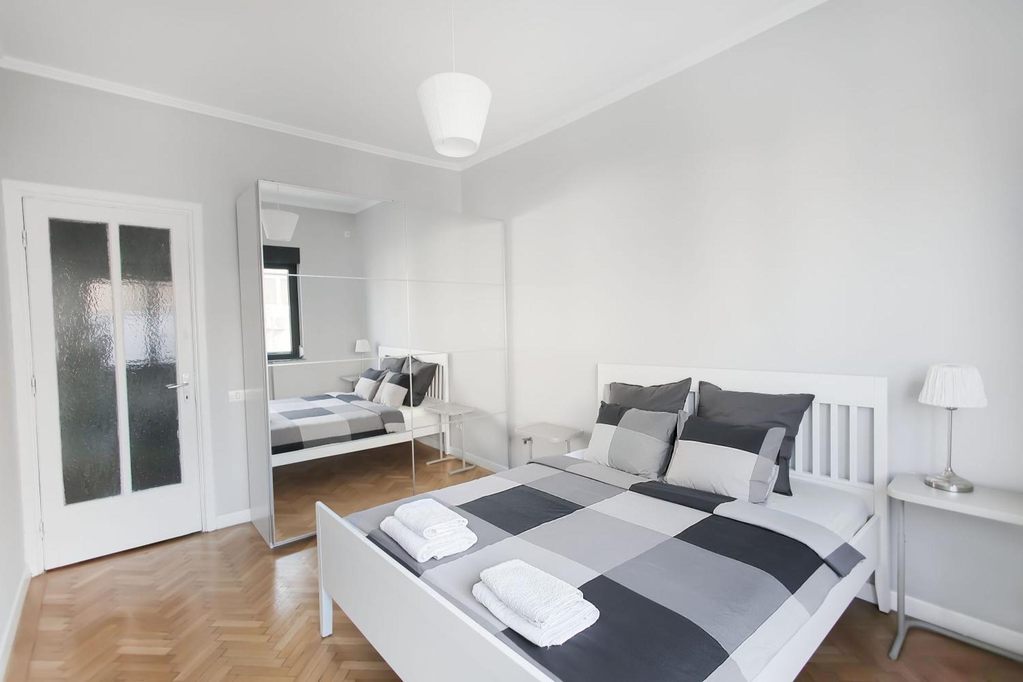 Apartment Your Deluxe In Center Bucharest